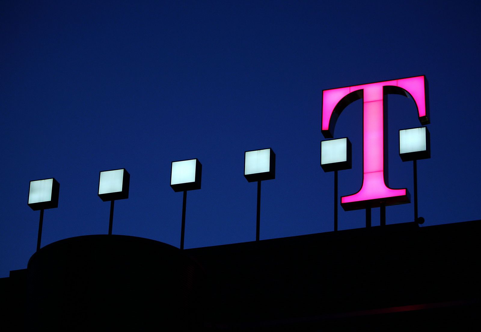 تذكر: تقدم Telekom 1 تيرابايت من البيانات في أبريل! قم بتنشيطها مباشرة في التطبيق 87
