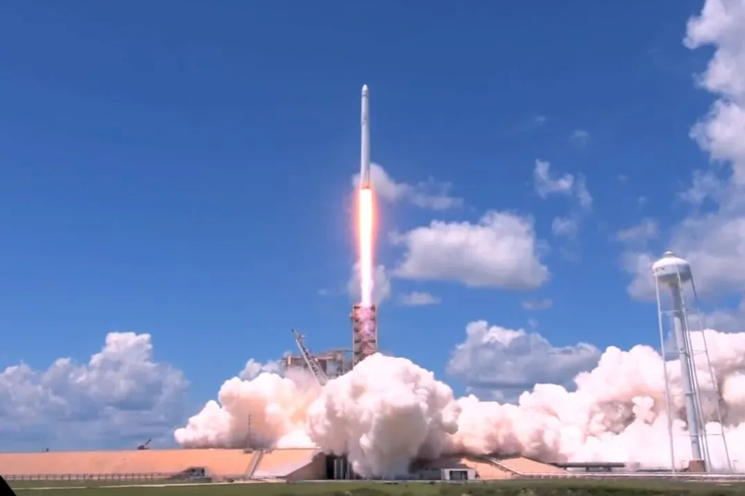 falcon 9 jpg webp