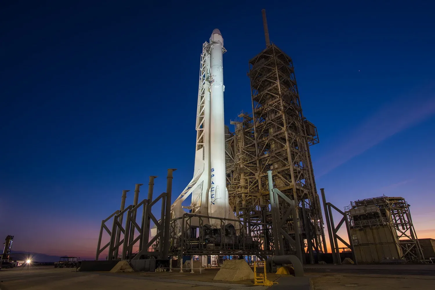 Falcon9 jpg webp