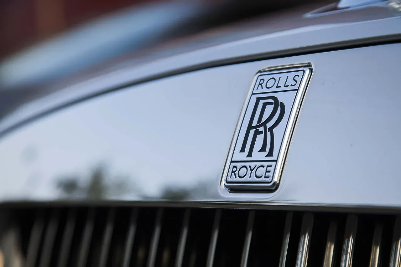 rolls royce jpg webp