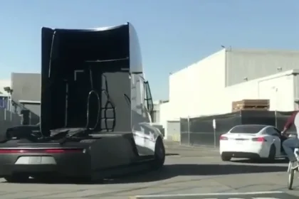 tesla semi