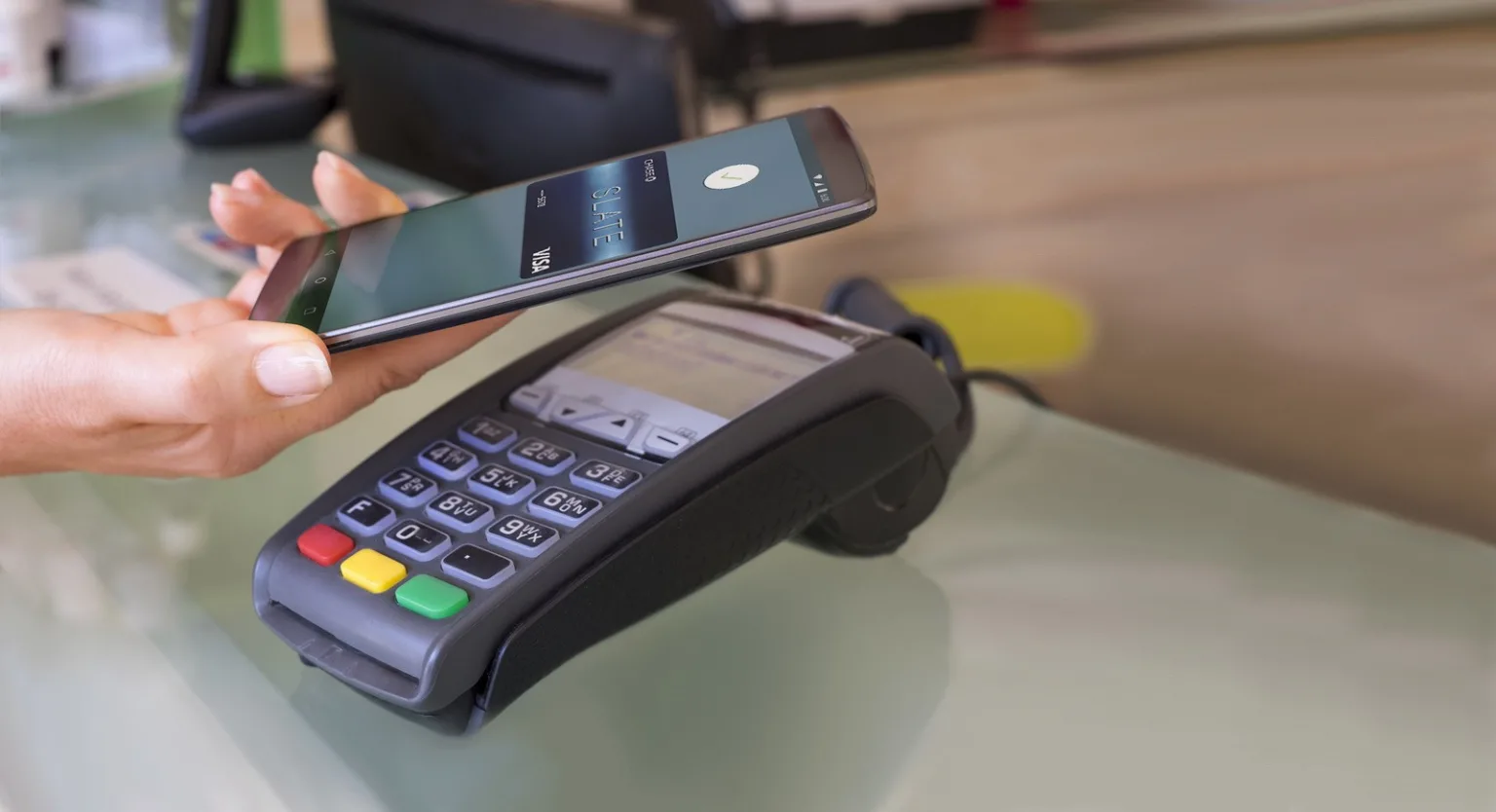 DCC, platenie mobilom