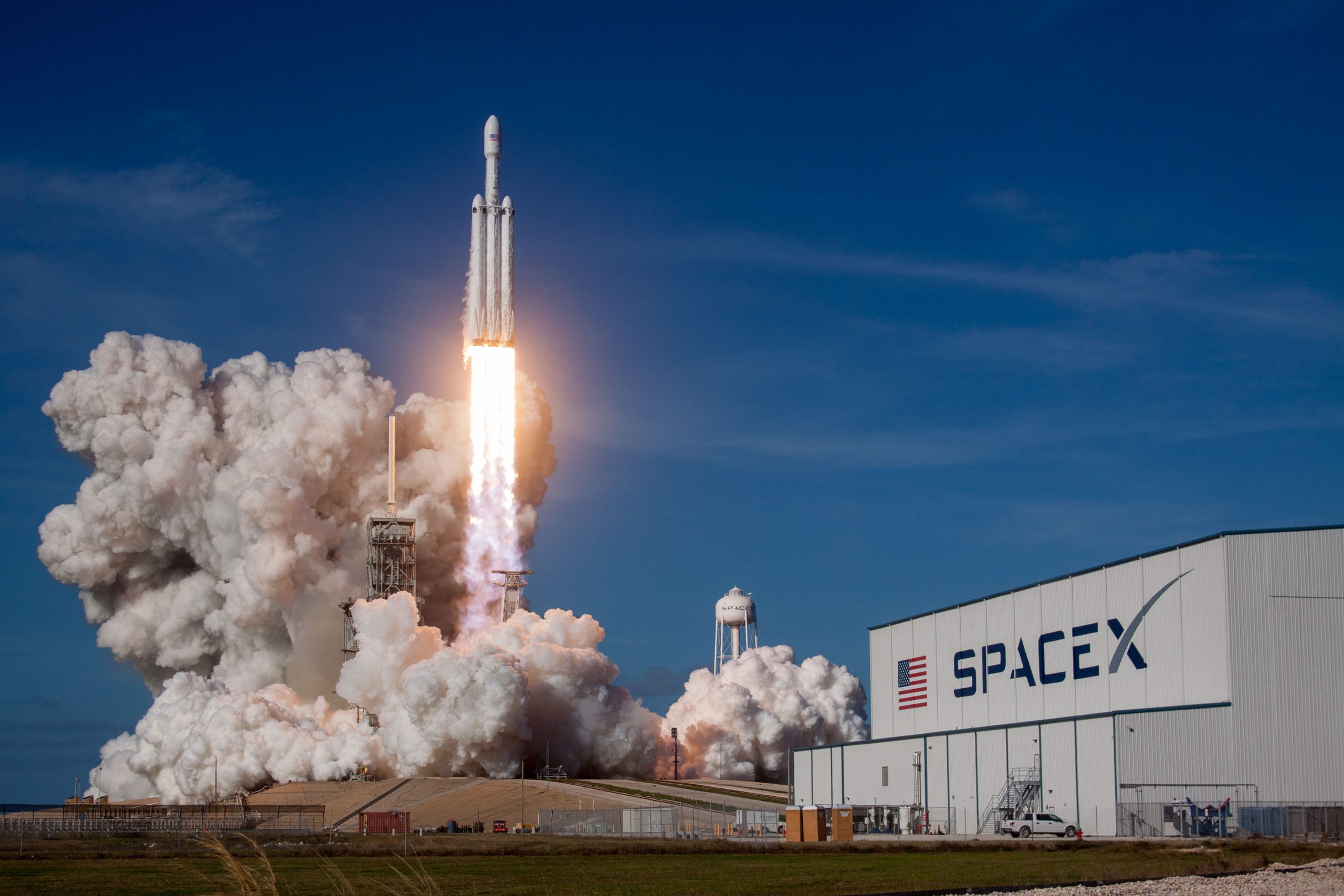 spacex falcon heavy start scaled