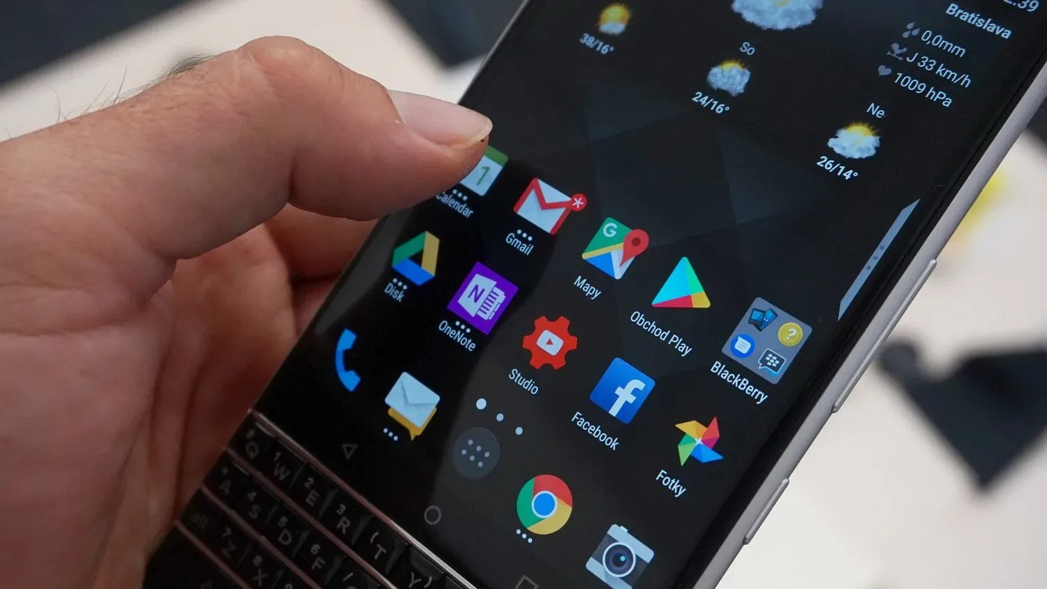 BlackBerry2 jpg webp