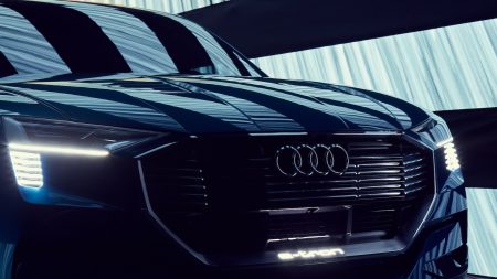 audi e tron suv