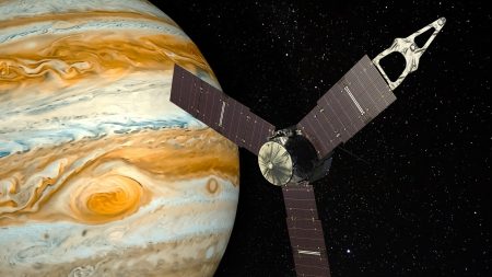 jupiter velka cervena skvrna zmensuje