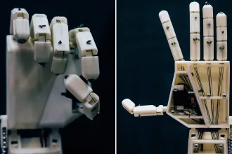 roboticka ruka prekladac hlucha komunita pomoc 3D vytlacena