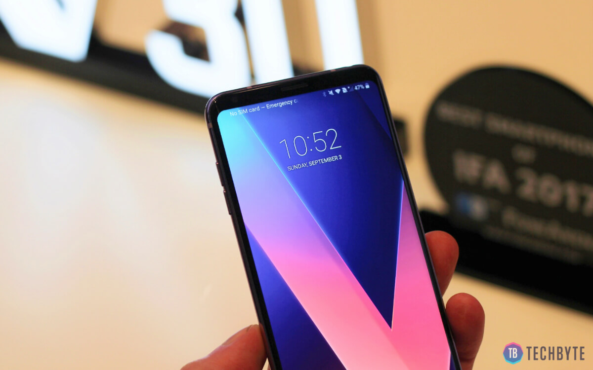 LG V30