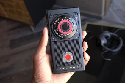 RED Hydrogen One 2