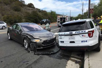 tesla policia