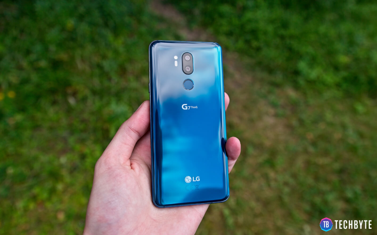 LG G7 ThinQ copy2