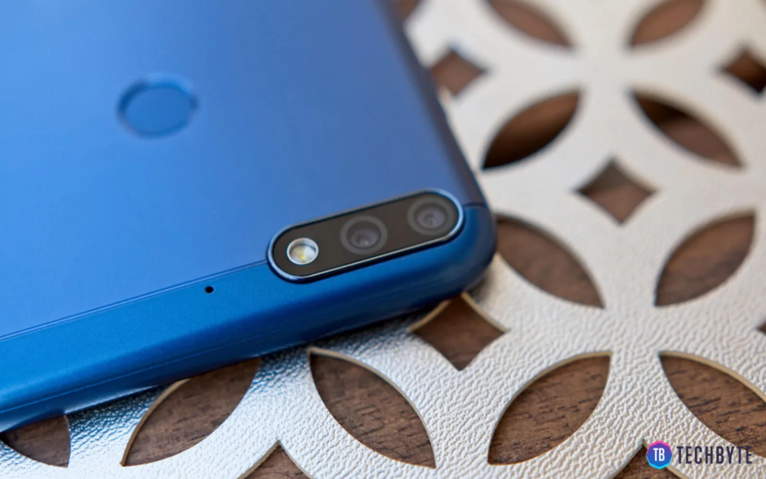 Honor 7C