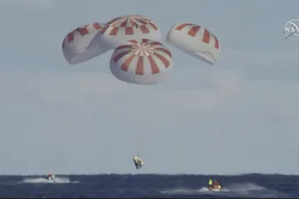 crew dragon spacex nasa pristala uspesne o krok blizsie vyslanie astronautov do vesmiru