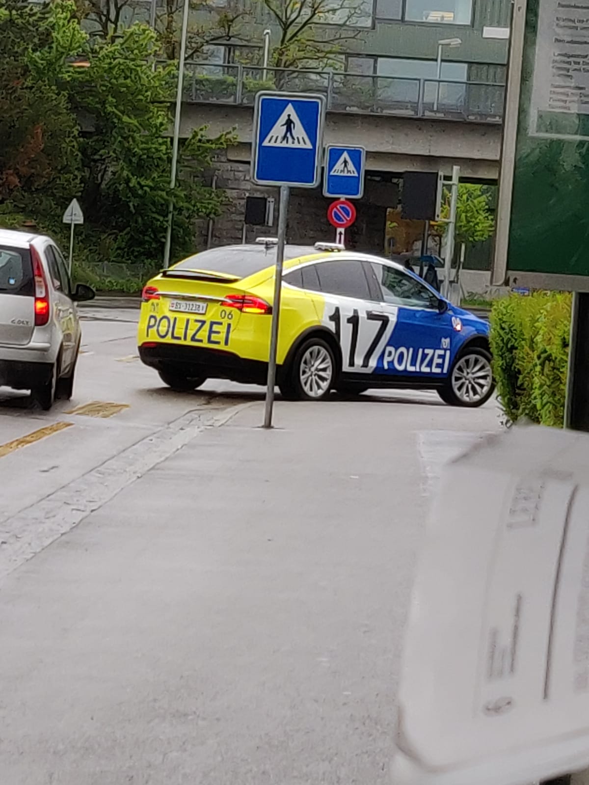 policia model x 5