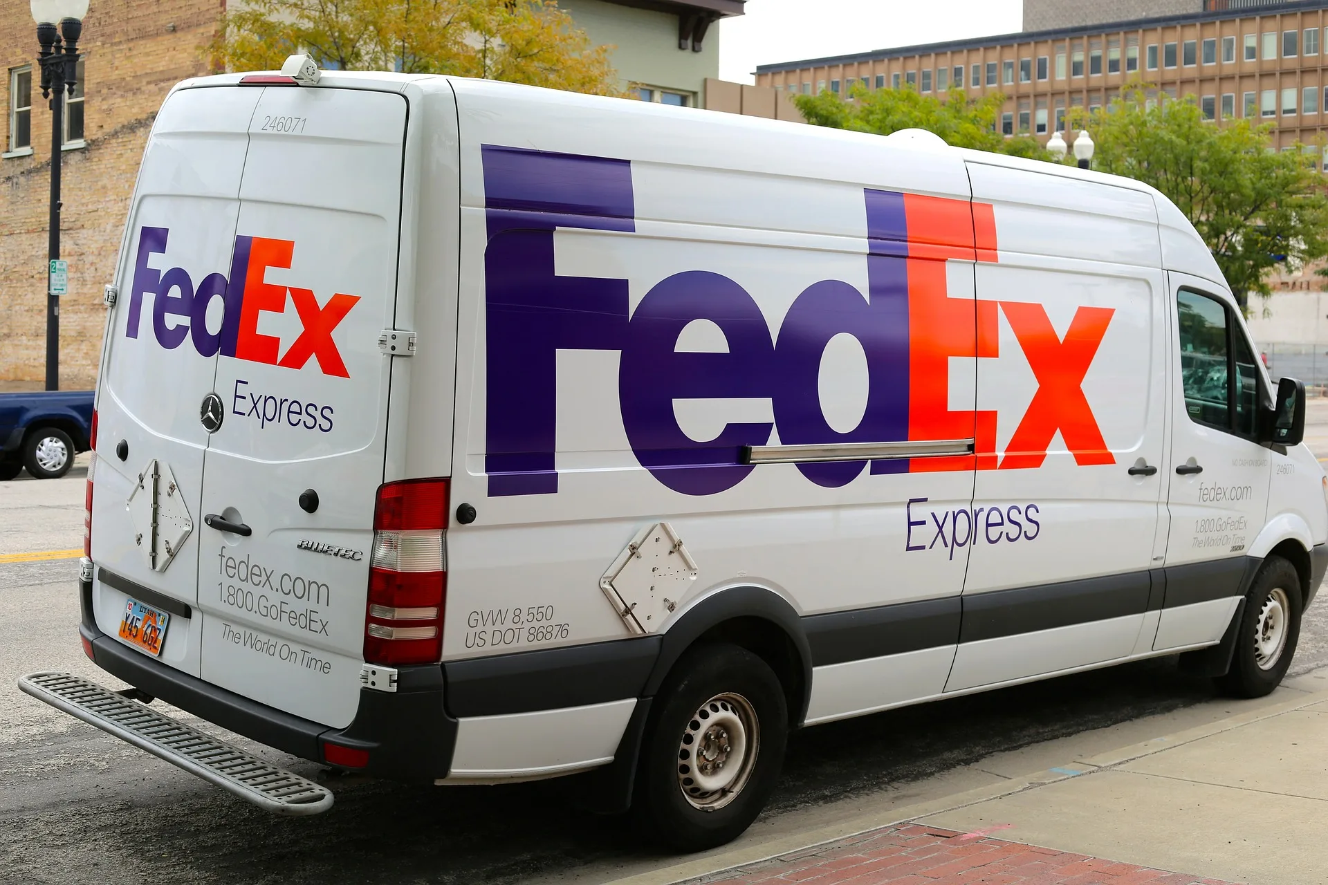 fedex jpg