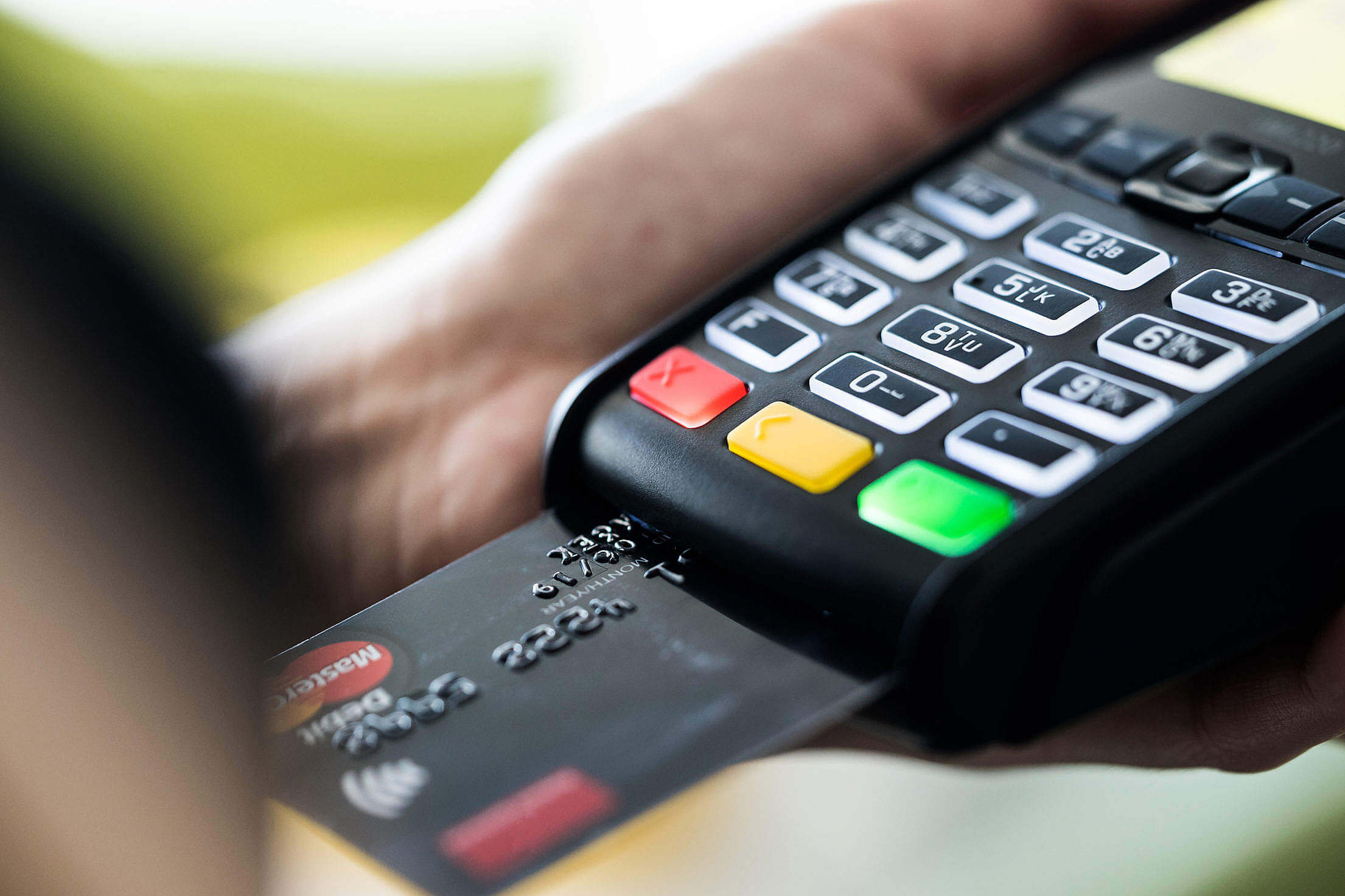 Banka mBank hlási nedostupnosť platenia kartou