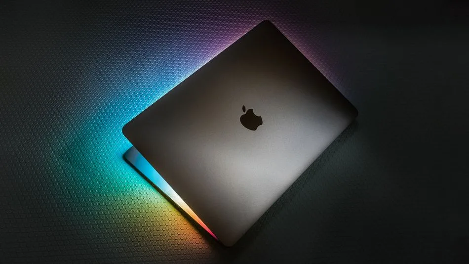 apple macbook m1 jpg