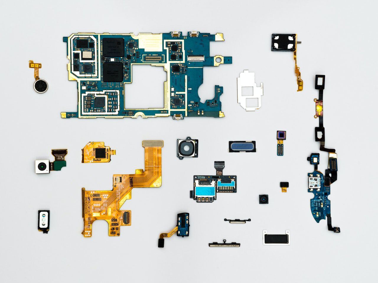 smartfon suciastky