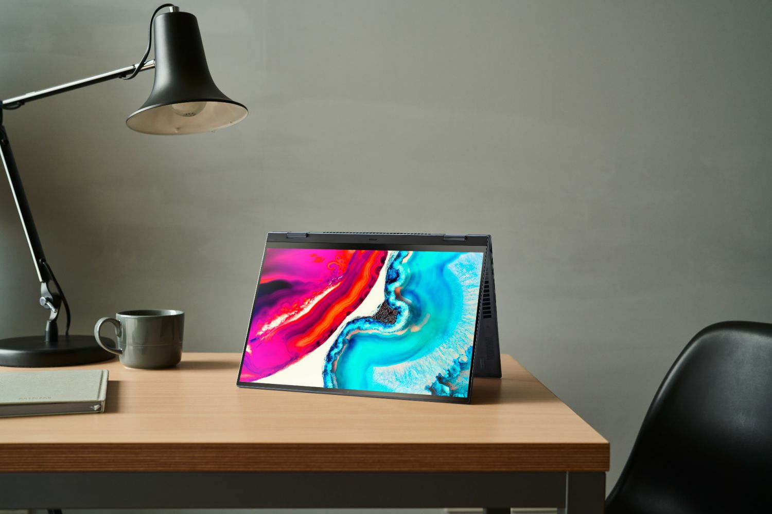 Zenbook-14-Flip-OLED_UP5401_lifestyle-foto_02.jpg Zenbook-14-Flip-OLED_UP5401_lifestyle-foto_02.jpg