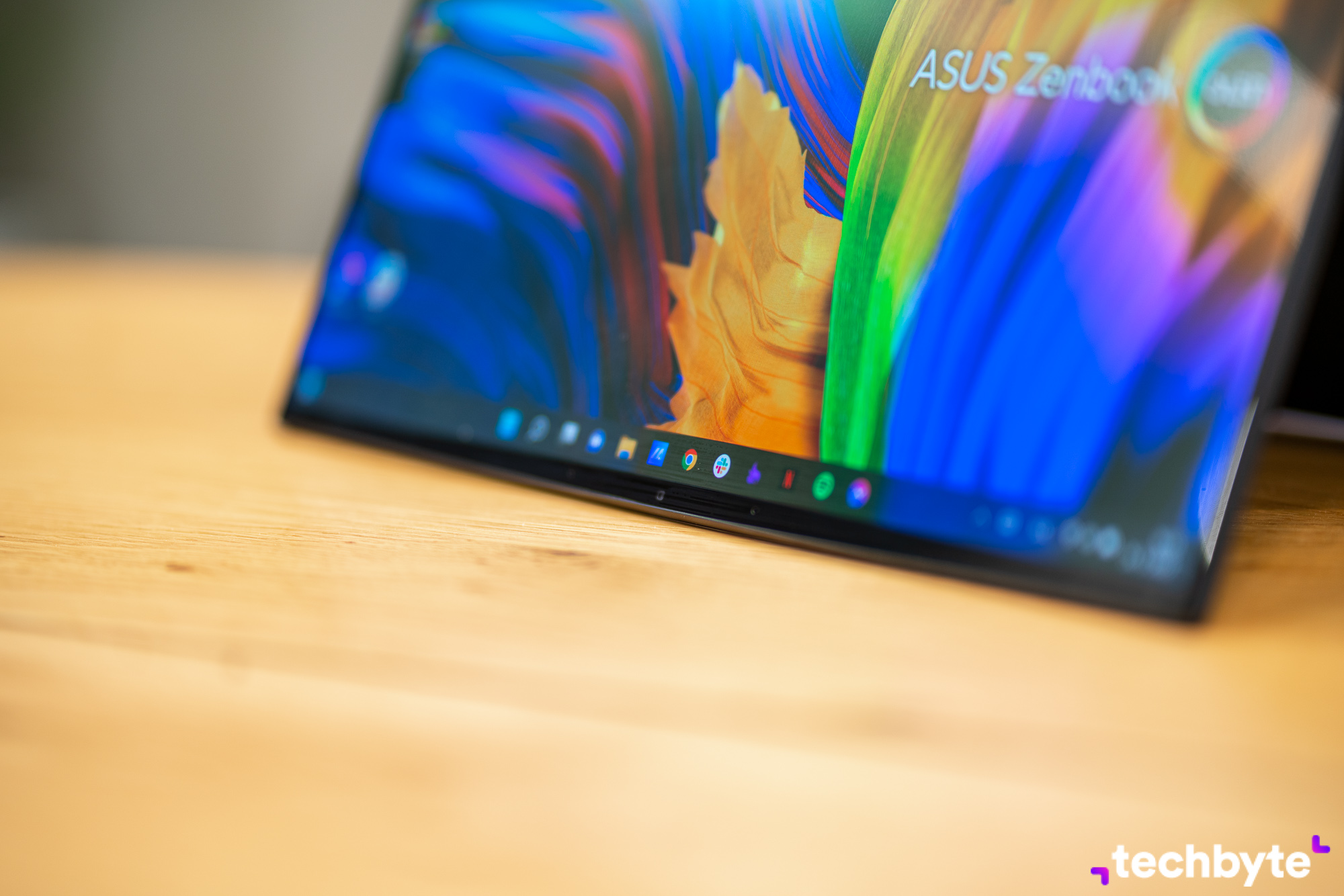 ASUS Zenbook 14 Flip OLED