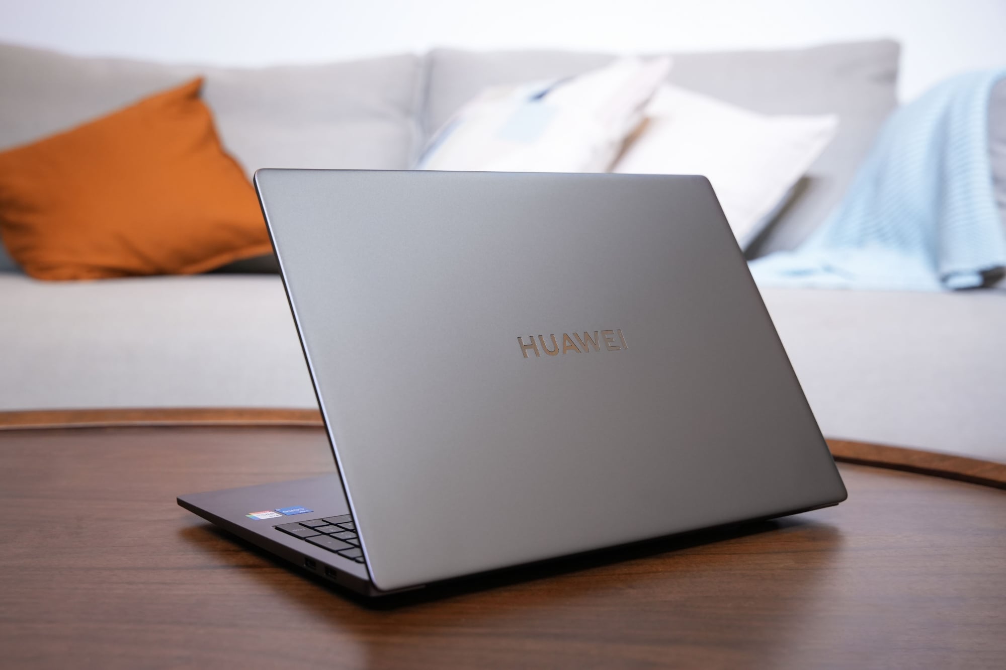 Huawei Matebook D16