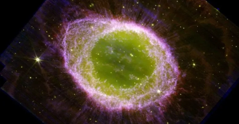 Hmlovina Ring Nebula