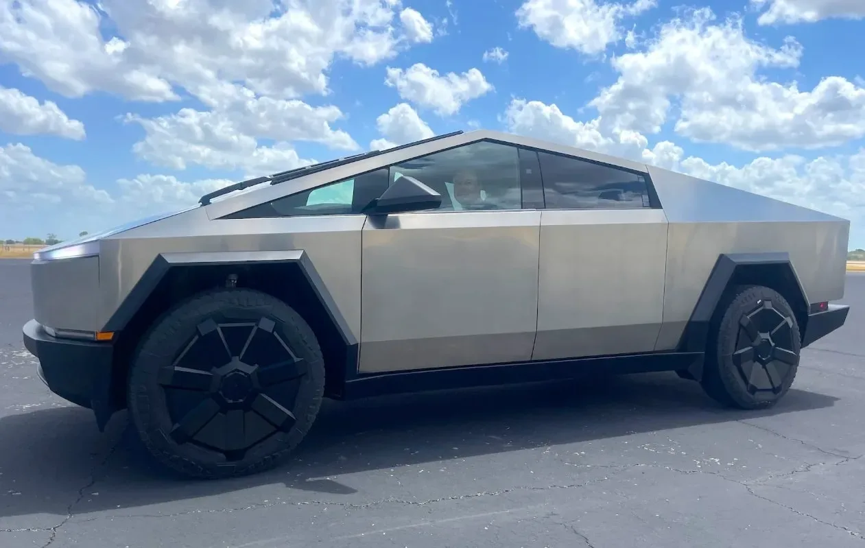 Tesla Cybertruck