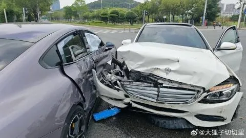 Nehoda Xiaomi SU7