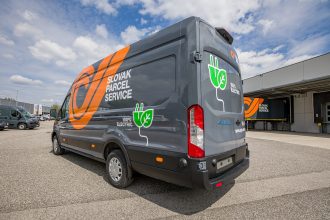 Elektrická dodávka Ford E-transit v službách kuriérskej spoločnosti SPS