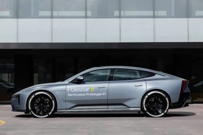 Elektromobil Polestar 5 s kremíkovou batériou