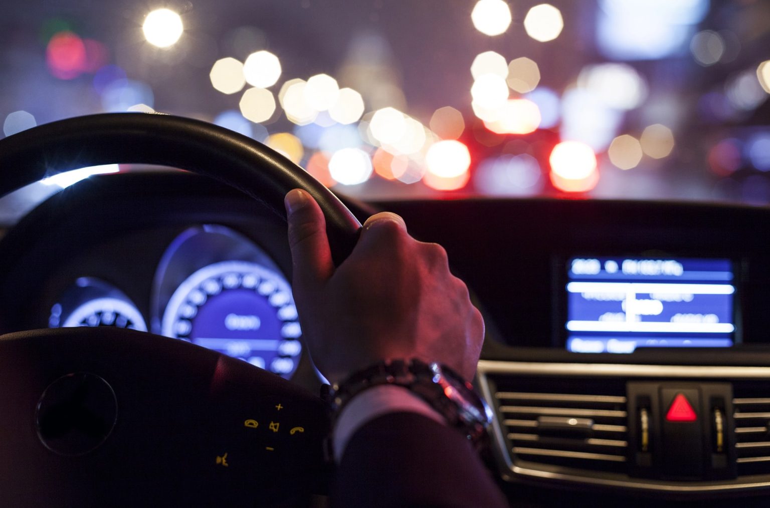 nočná jazda autom, auto, automobily