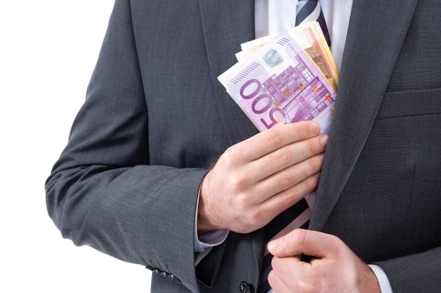 peniaze, korupcia, štát, falošní sprievodcovia