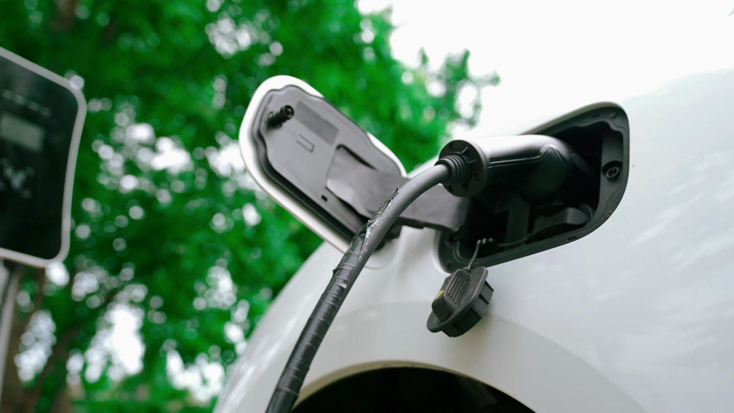 Elektromobily „neumierajú“: Nové štatistiky umlčia aj najväčších skeptikov