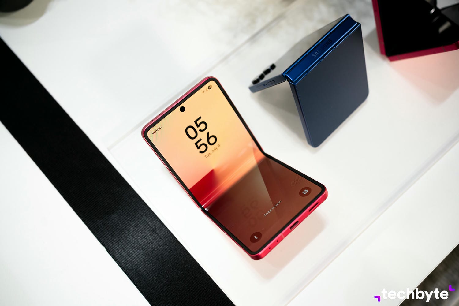 Samsung Galaxy Z Flip7