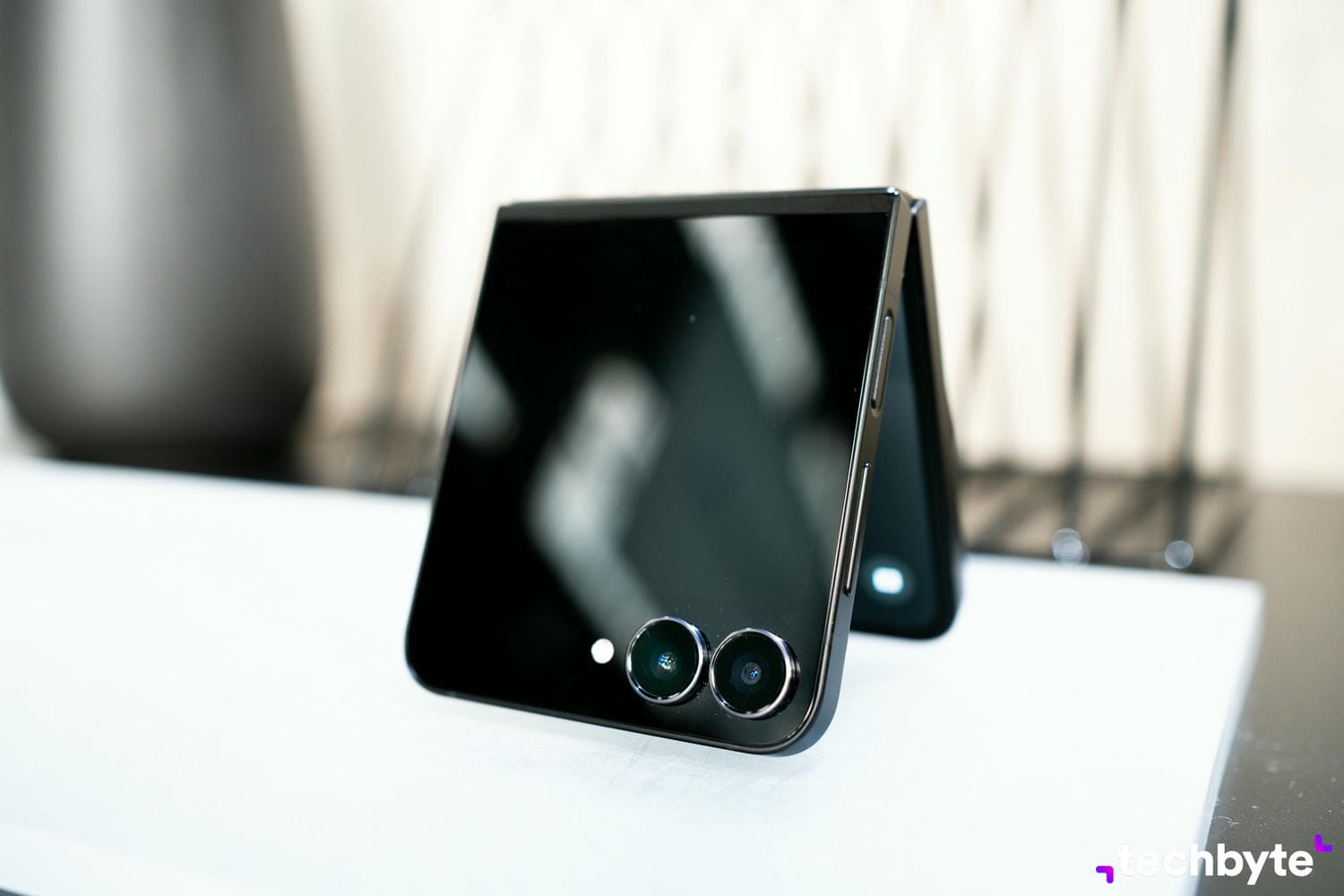 Samsung Galaxy Z Flip7 FE