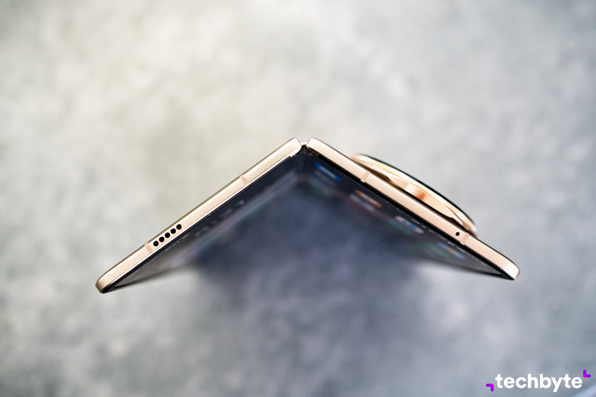 Honor Magic V5