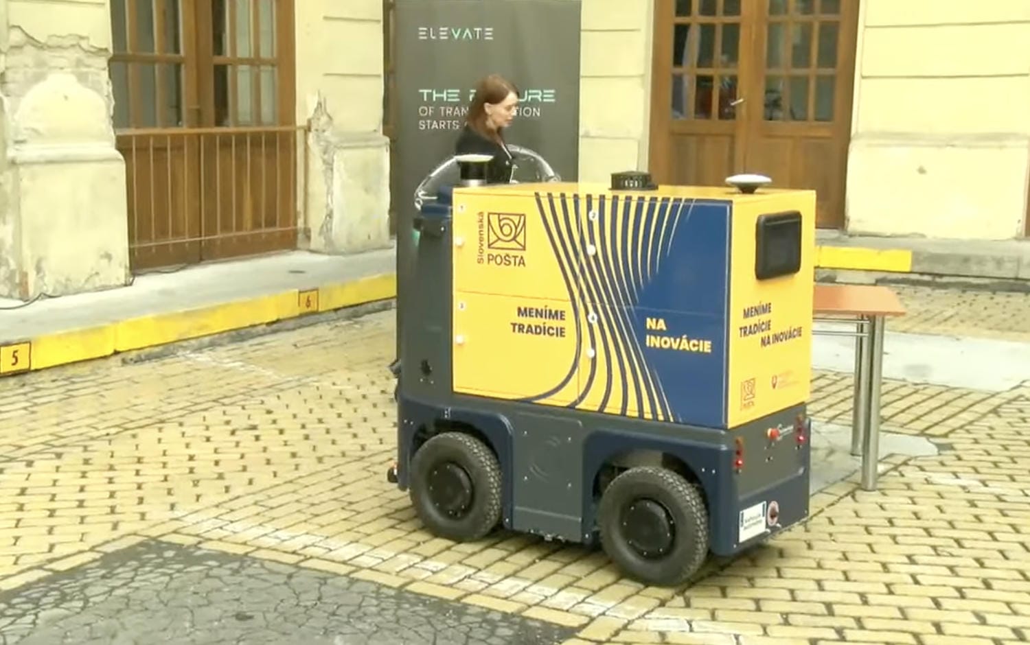 Slovenská pošta, autonómny robot