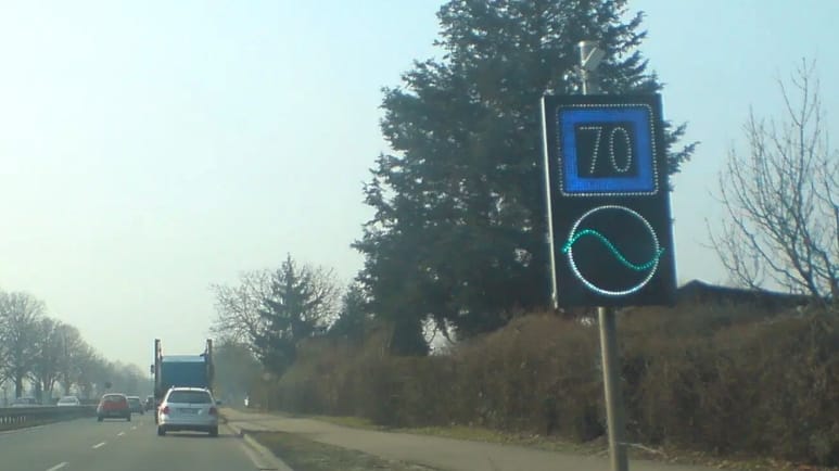 dopravná značka, odporúčaná rýchlosť