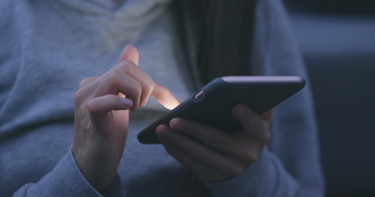 smartfón, sociálne siete, krátke videá, scrollovanie