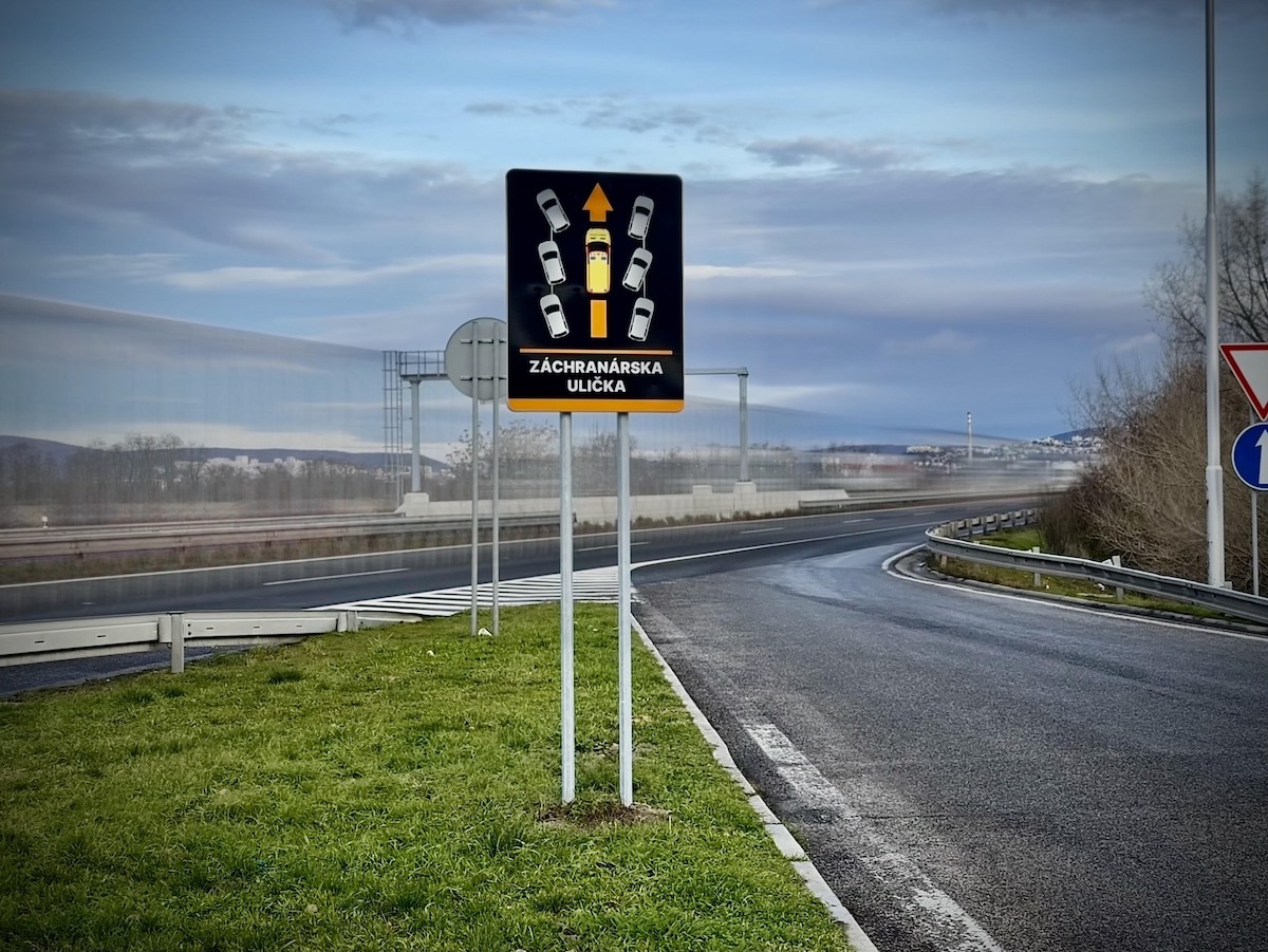 NDS, záchranárska ulička