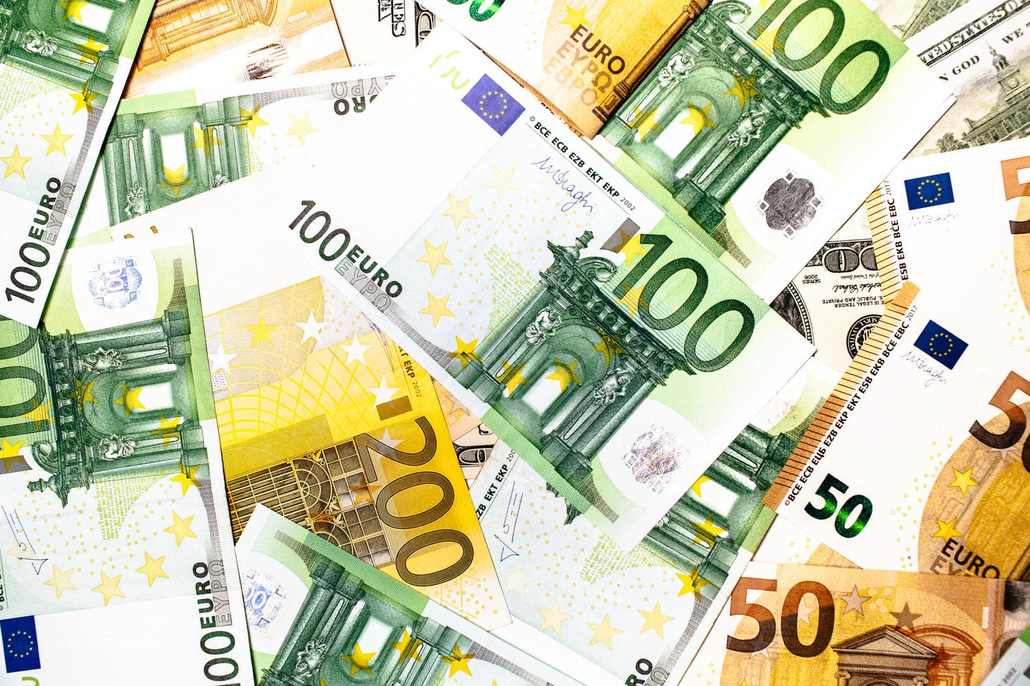 euro, peniaze, bankovky, mince