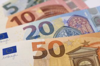 peniaze, bankovky, mince, euro, DPH, daň