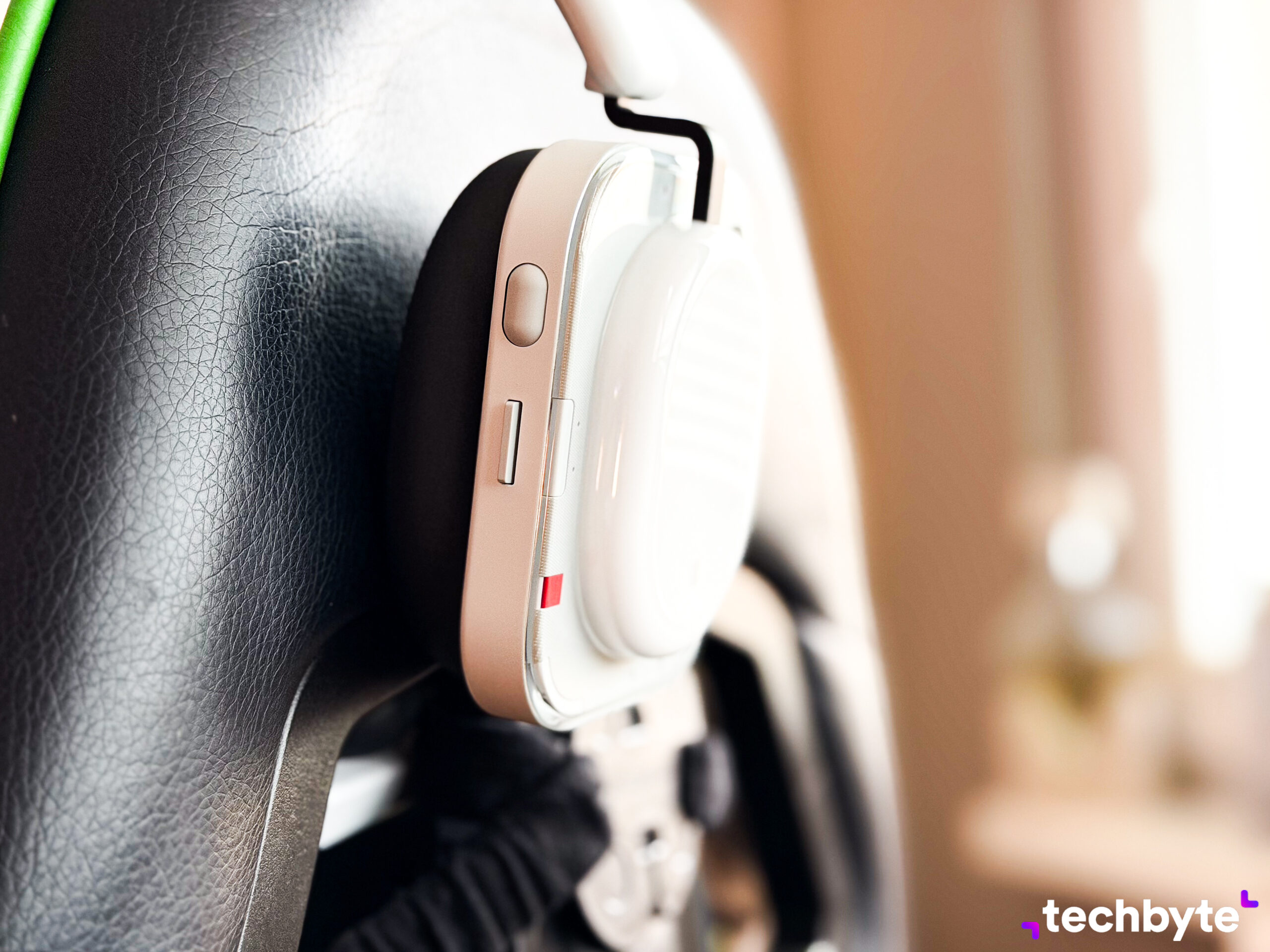 Nothing Headphone (a)