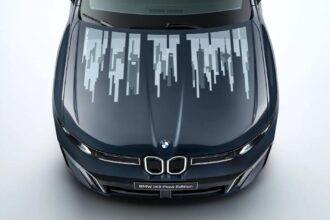 BMW iX3 Flow Edition