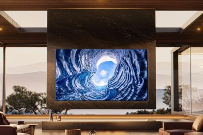 Hisense 110UXNQ