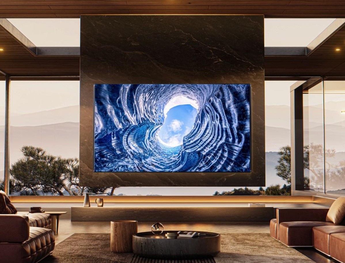 Hisense 110UXNQ
