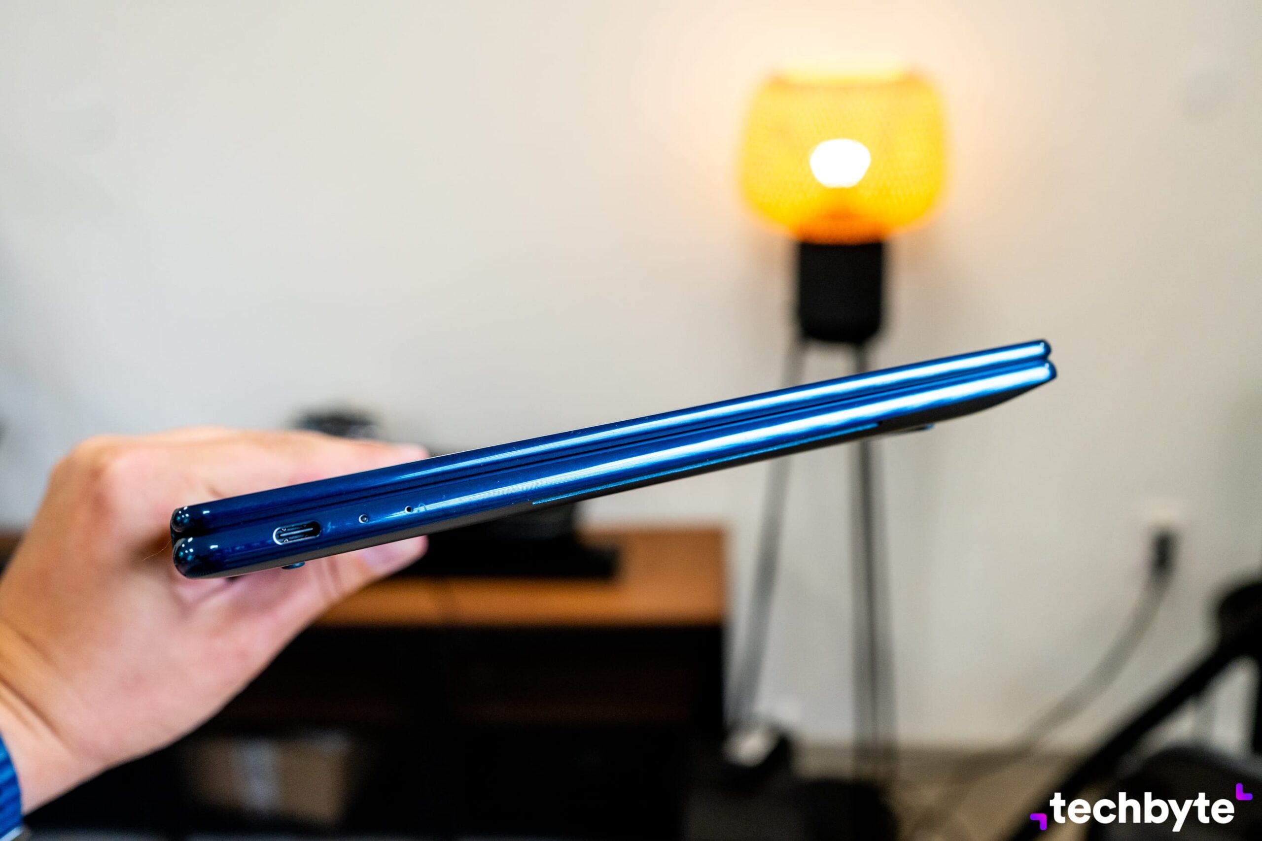 Lenovo Yoga Book 9i