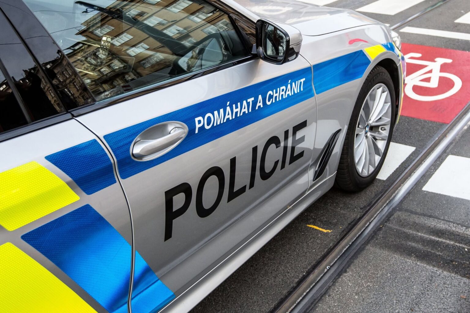 Polícia