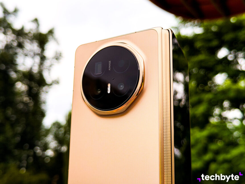 Honor Magic V6