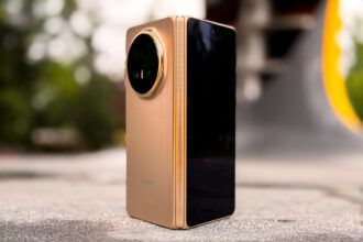 Honor Magic V6